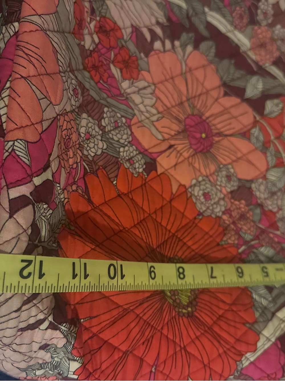 Vera Bradley “Vera” Tote. Floral Quilted Tote Bag in orange, pink, and maroon. - Picture 4 of 7